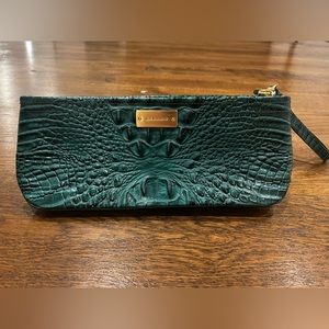 Brahmin clutch